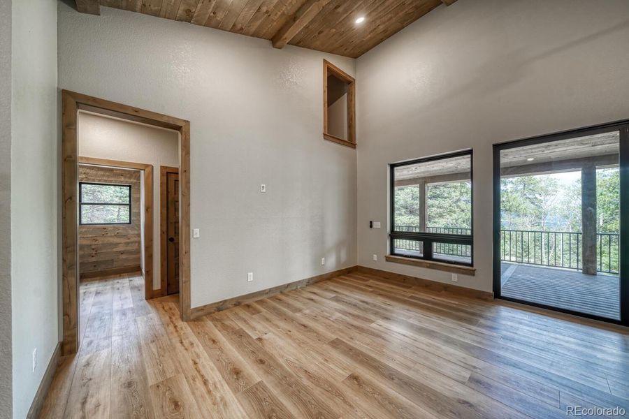 Spacious, unfurnished interior of a new home in , Westcliffe (Image 14).