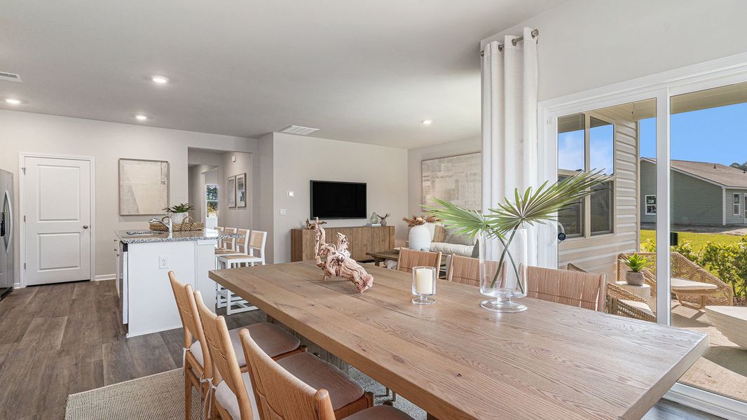 Furnished interior view inside a new home in Summerville, Darlington (Image 11).