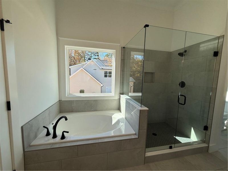 Furnished interior view inside a new home in , Waleska (Image 11).