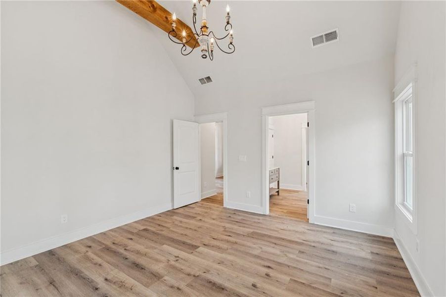 Spacious, unfurnished interior of a new home in , Dahlonega (Image 15).