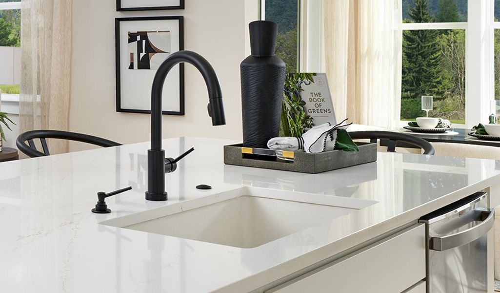 Hopewell-E724-SouthHaven kitchen crop