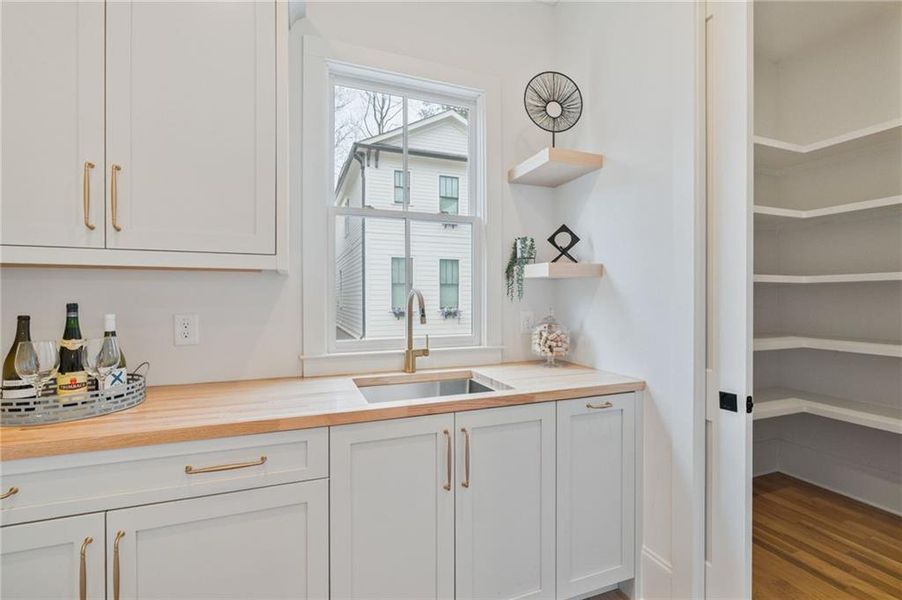 Furnished interior view inside a new home in Pendergrast Farm, Atlanta (Image 51).