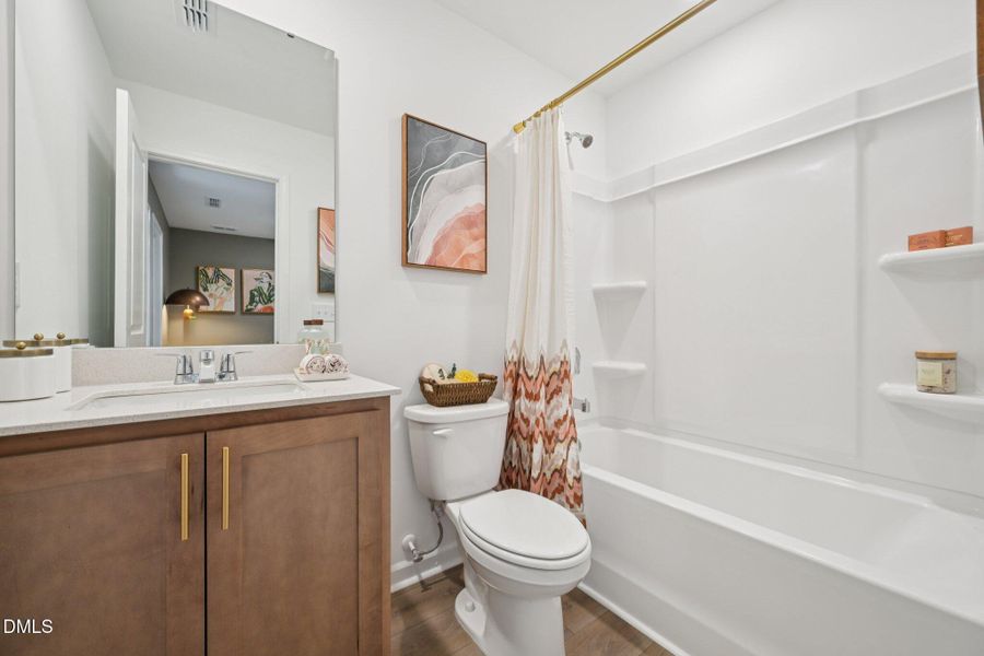 30-web-or-mls-Mirth Ct-S1911-030