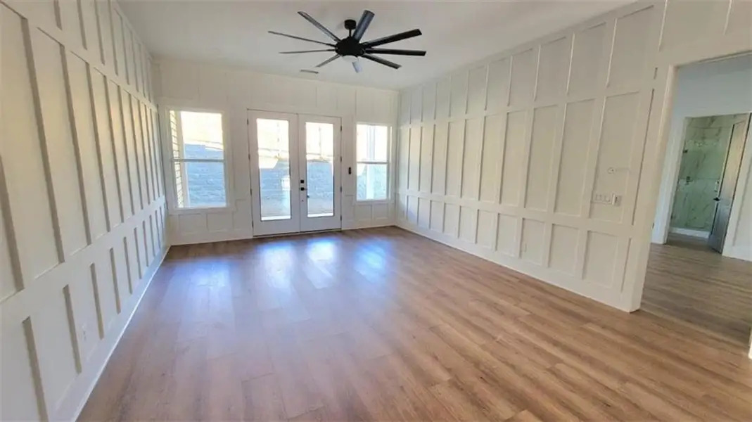 Spacious, unfurnished interior of a new home in , Dahlonega (Image 7).