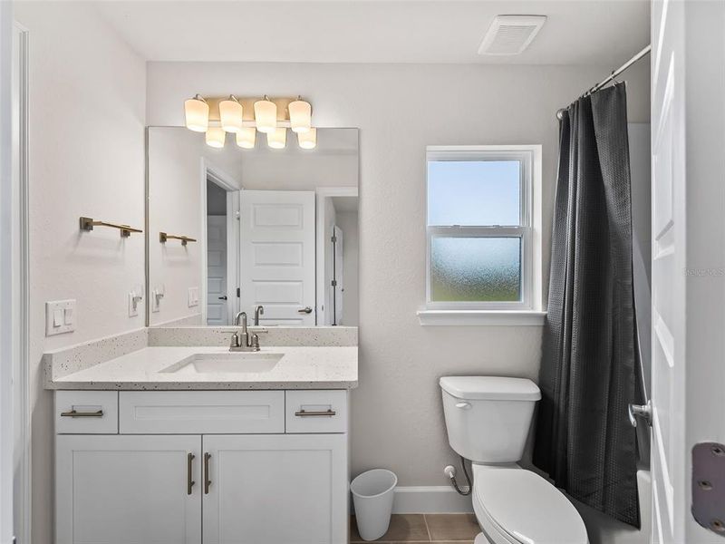 Furnished interior view inside a new home in Port Charlotte, Port Charlotte (Image 63).
