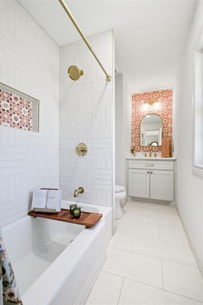 Furnished interior view inside a new home in , Sweetwater (Image 36). Furnished interior view inside a new home in , Sweetwater (Image 36).