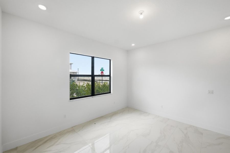 7-print-10140-royal-ascot-avenue 7-print-10140-royal-ascot-avenue