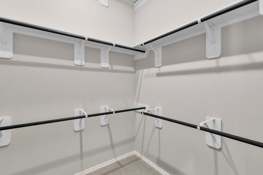 Image 27 of a home in Grand Central Park.