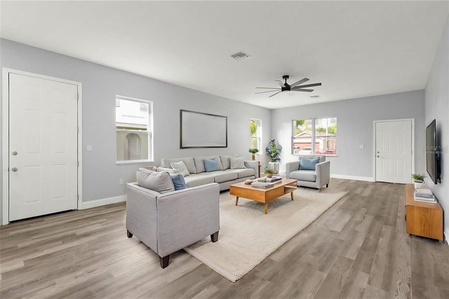 Furnished interior view inside a new home in , Bradenton (Image 9).