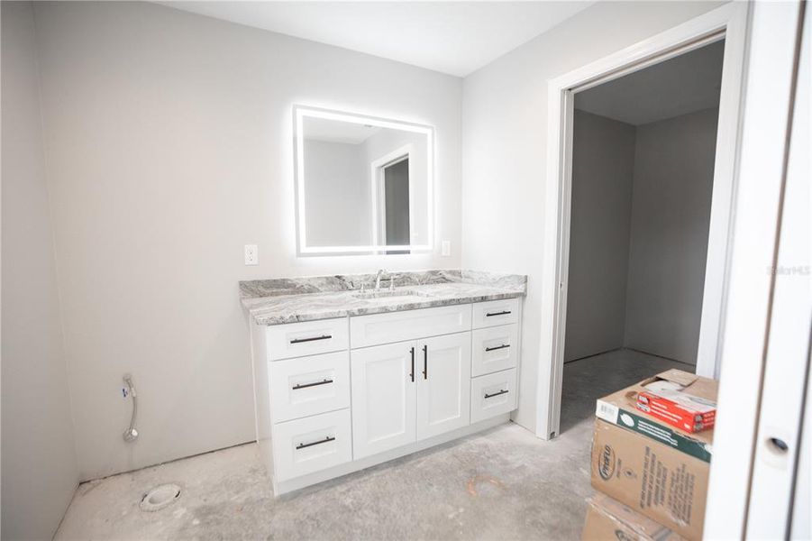 In-progress construction of a new home in , Dunnellon, FL (Image 27).