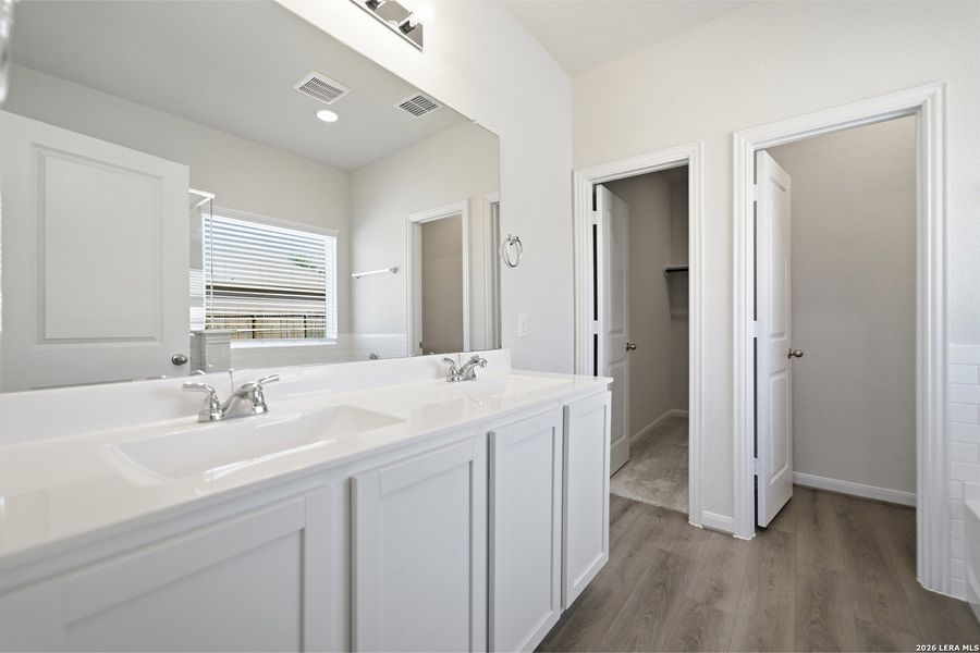 Furnished interior view inside a new home in Laurel Vistas, San Antonio (Image 6). Furnished interior view inside a new home in Laurel Vistas, San Antonio (Image 6).