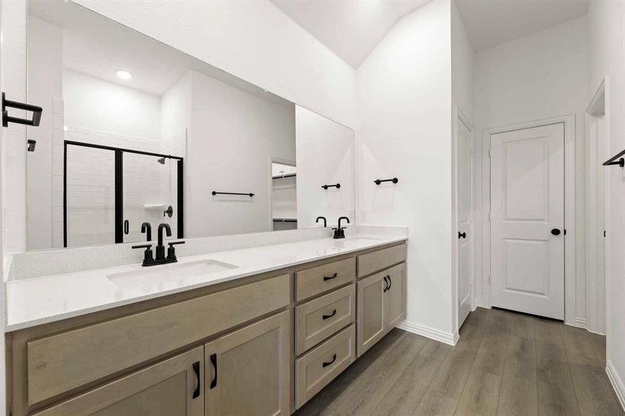 Furnished interior view inside a new home in Creekview Fossil Ridge, Pilot Point (Image 10). Furnished interior view inside a new home in Creekview Fossil Ridge, Pilot Point (Image 10).