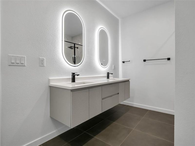 Furnished interior view inside a new home in , St. Petersburg (Image 13).