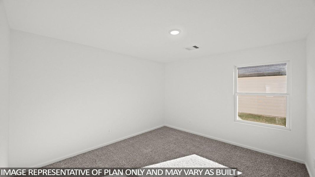 Spacious, unfurnished interior of a new home in Whitetail Run, Caldwell (Image 8).