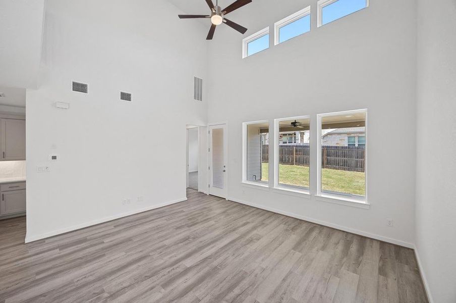 Spacious, unfurnished interior of a new home in University Heights, Round Rock (Image 28). Spacious, unfurnished interior of a new home in University Heights, Round Rock (Image 28).