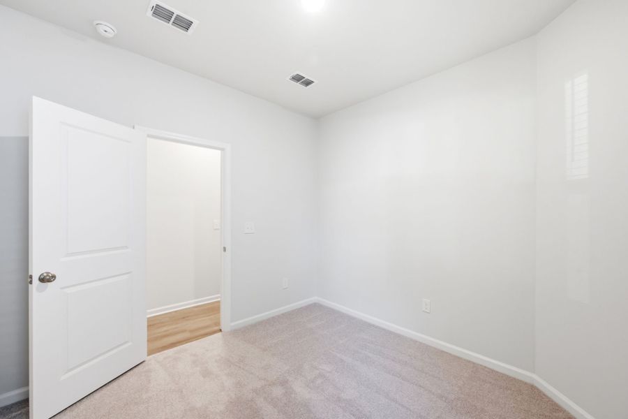 Spacious, unfurnished interior of a new home in Grand Arbor, Blythewood (Image 21).