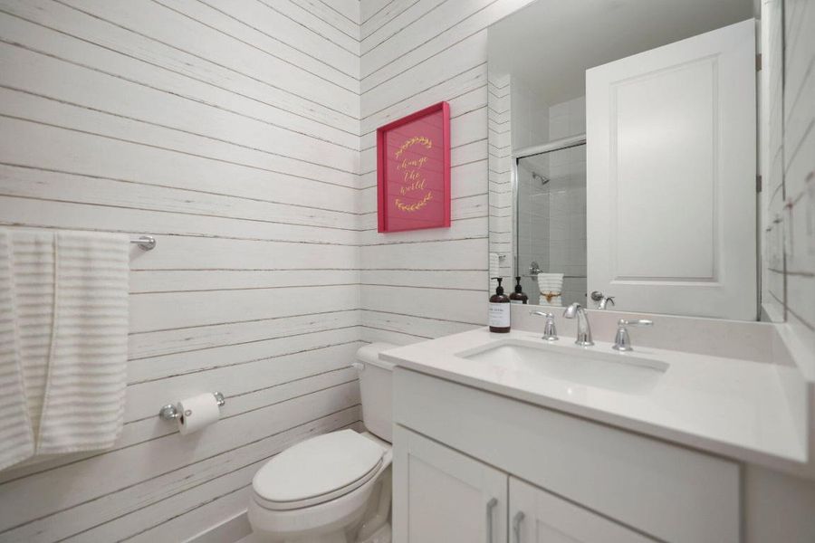 19545 Broad Shore Walk - 46.jpg-SMALL