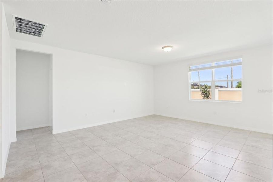 Spacious, unfurnished interior of a new home in Lawson Dunes - Signature Series, Haines City (Image 25). Spacious, unfurnished interior of a new home in Lawson Dunes - Signature Series, Haines City (Image 25).