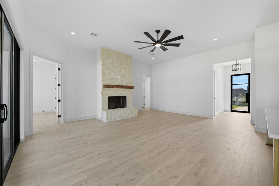 Spacious, unfurnished interior of a new home in Eagles Bluff, Willow Park (Image 28).