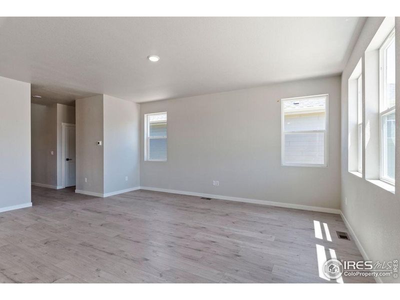 Spacious, unfurnished interior of a new home in , Fort Collins (Image 21).