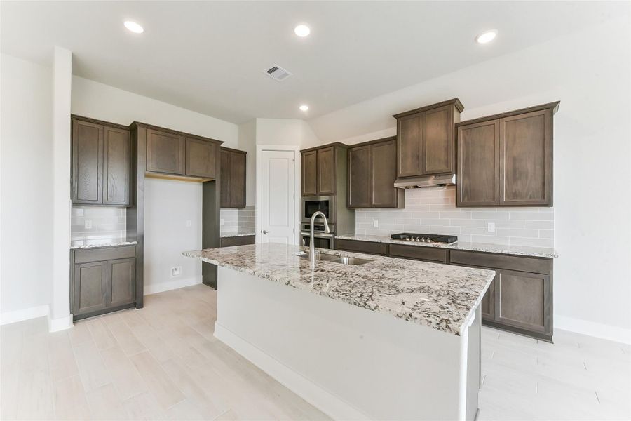 Furnished interior view inside a new home in , Texas City (Image 4).