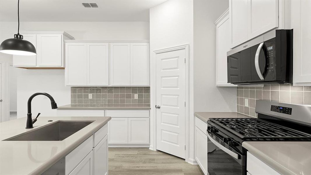 07. 1662 Gracehill - Kitchen (4)