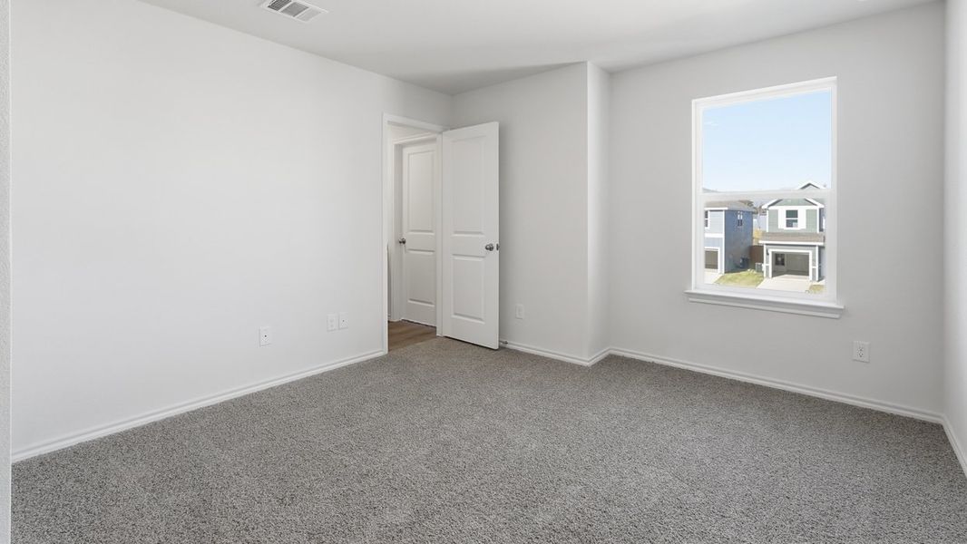 Representative unfurnished interior of a home built from the Santiago by D.R. Horton in Arbor Trails South, Princeton (Image 16).