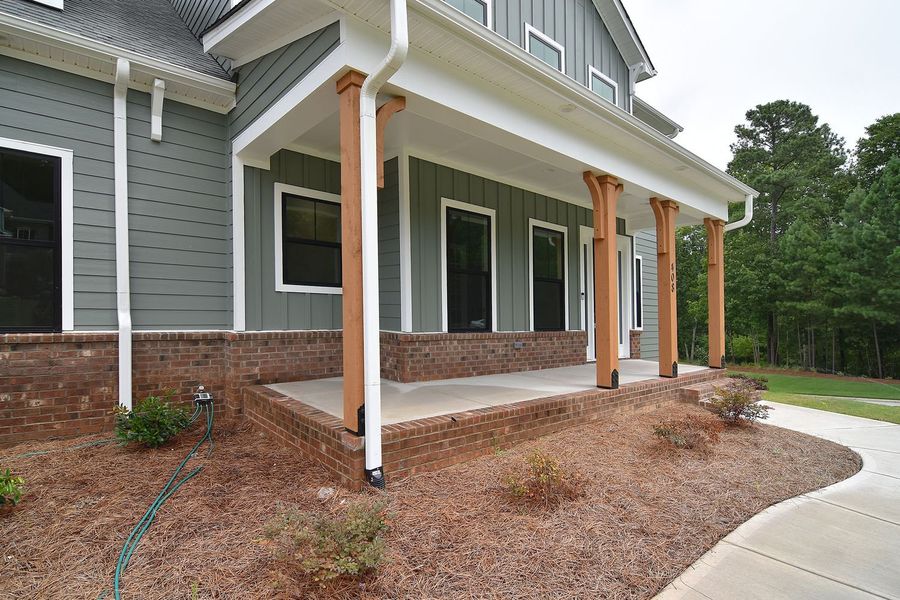 Representative exterior details of a home built from the Princeton by Greybrook Homes in Harbor Watch, Statesville (Image 36).