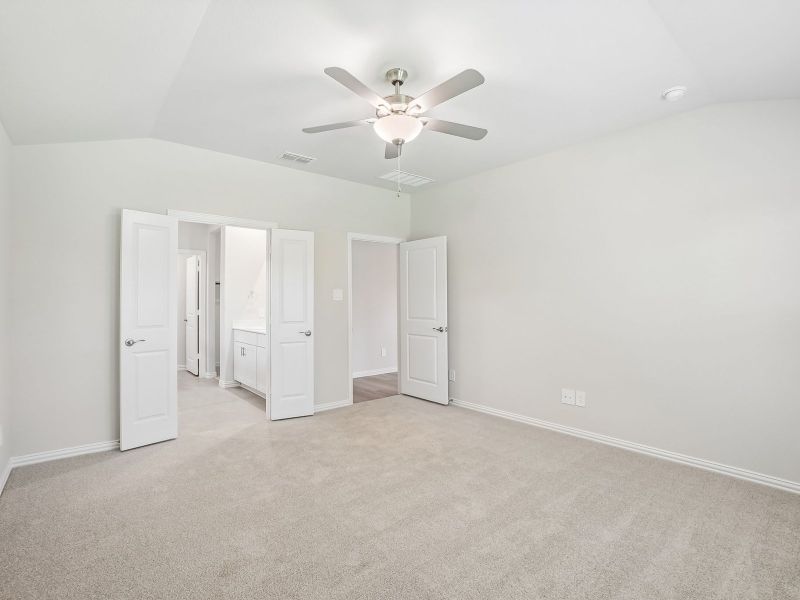 Spacious, unfurnished interior of a new home in Stella Hills, Denton (Image 29). Spacious, unfurnished interior of a new home in Stella Hills, Denton (Image 29).