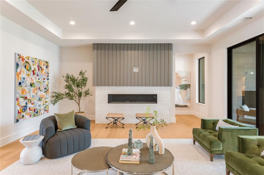 Furnished interior view inside a new home in , Dallas (Image 15). Furnished interior view inside a new home in , Dallas (Image 15).