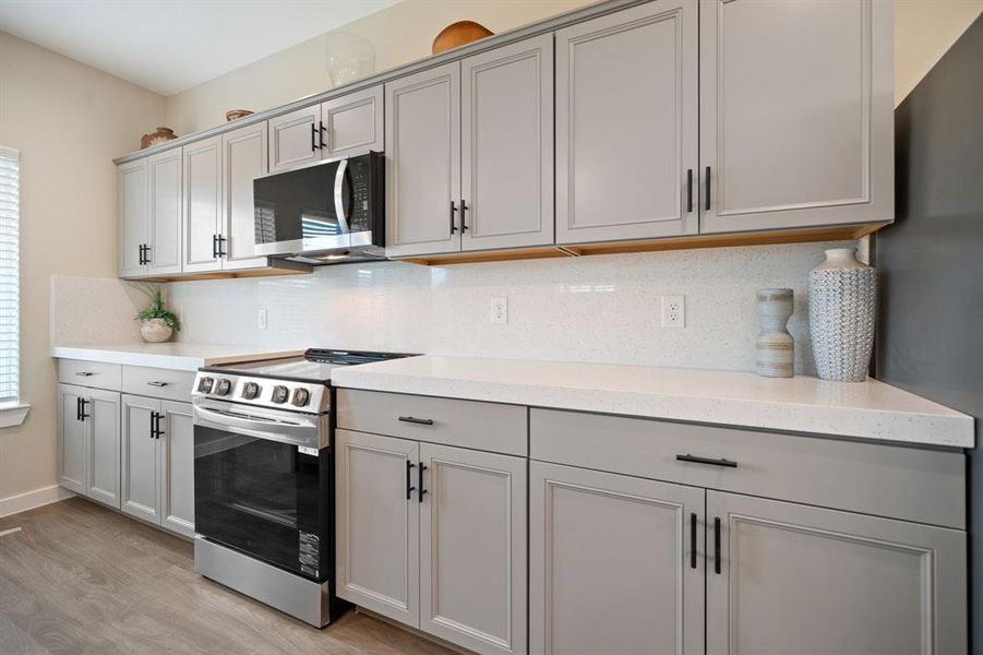 Furnished interior view inside a new home in , Dallas (Image 15).