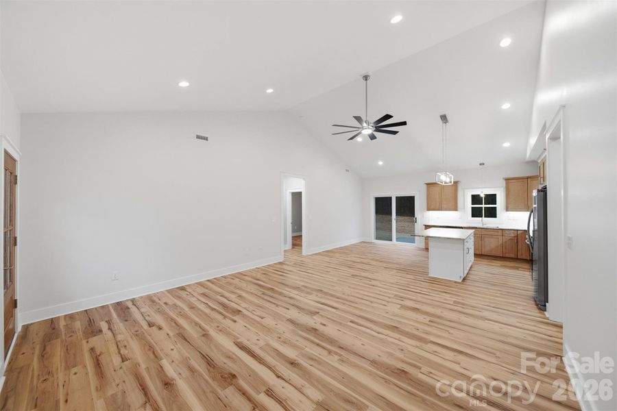 Spacious, unfurnished interior of a new home in , Maiden (Image 20).