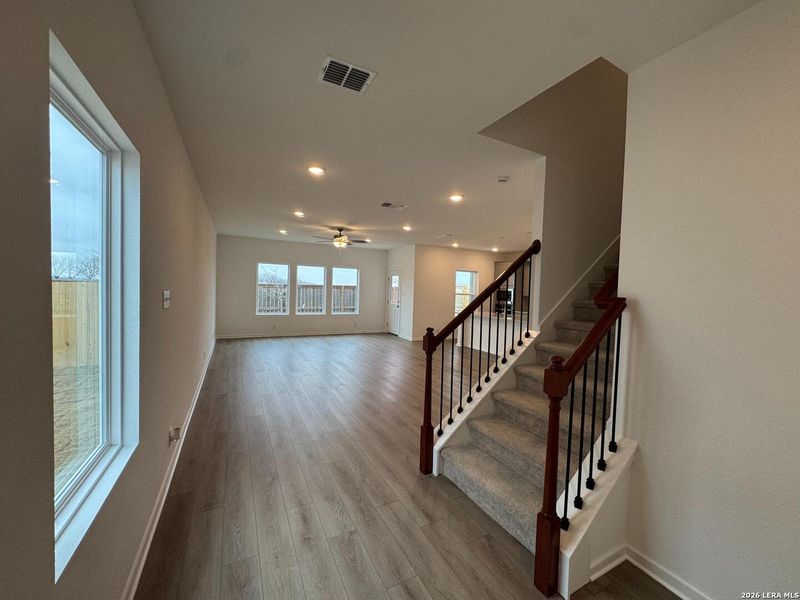 Spacious, unfurnished interior of a new home in Hennersby Hollow, San Antonio (Image 15). Spacious, unfurnished interior of a new home in Hennersby Hollow, San Antonio (Image 15).
