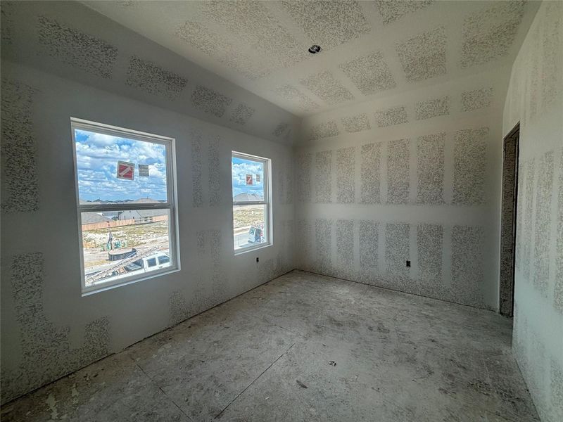 Spacious, unfurnished interior of a new home in Covered Bridge, Hutto (Image 6). Spacious, unfurnished interior of a new home in Covered Bridge, Hutto (Image 6).