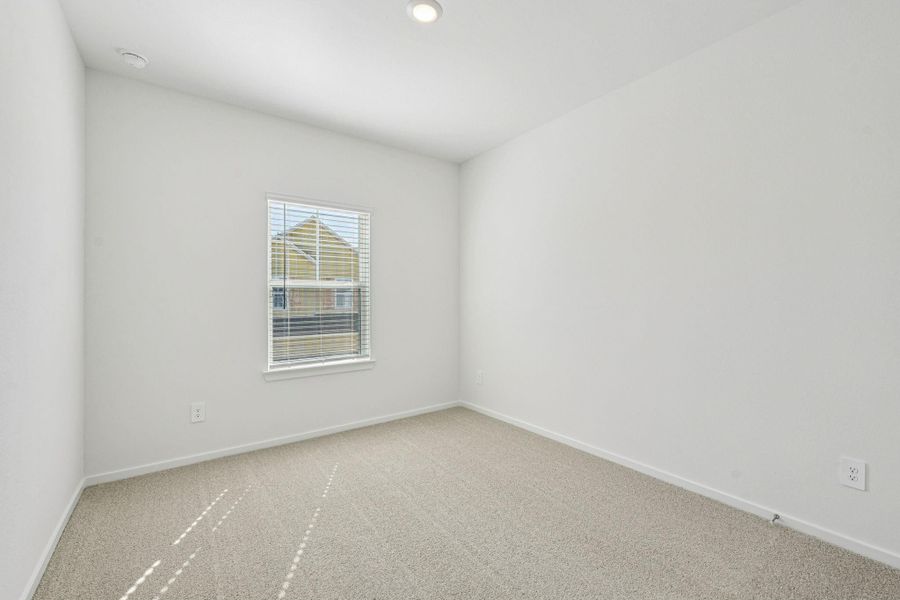 Spacious, unfurnished interior of a new home in Pinewood Trails - City Series, Atascocita (Image 23).