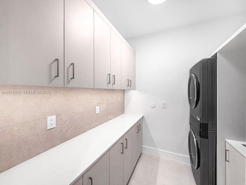 Furnished interior view inside a new home in , Miami (Image 35). Furnished interior view inside a new home in , Miami (Image 35).