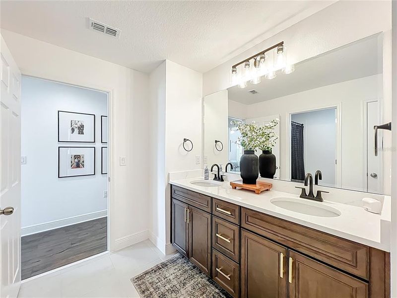 Furnished interior view inside a new home in , Mount Dora (Image 21).