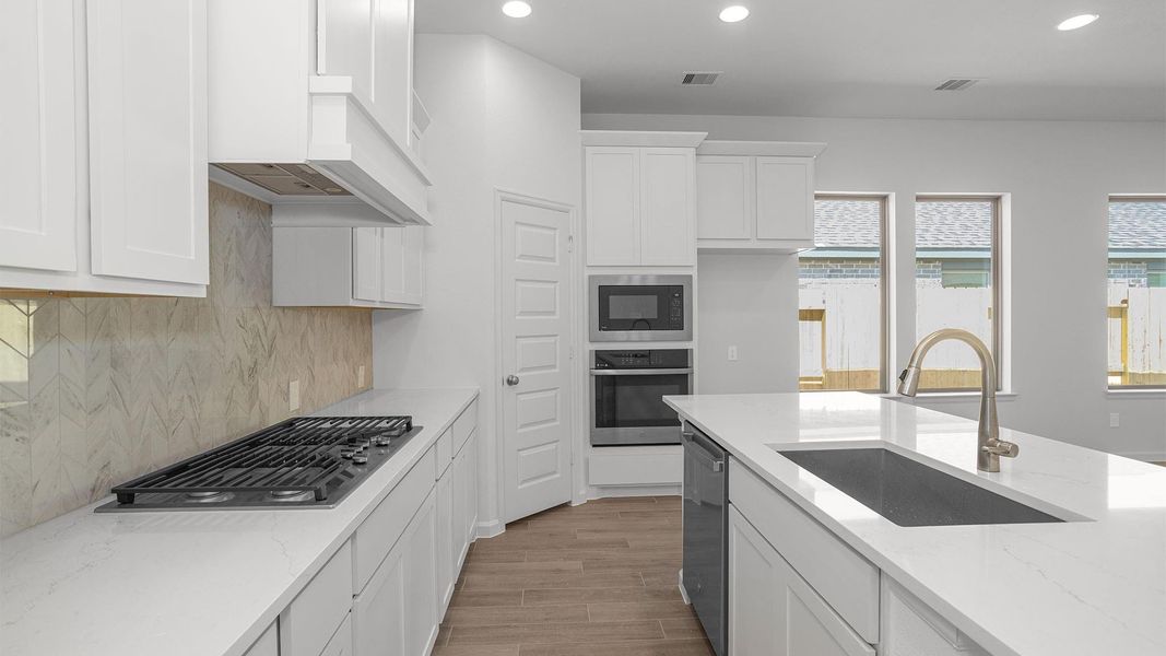 Furnished interior view inside a new home in Candela, Richmond (Image 8).