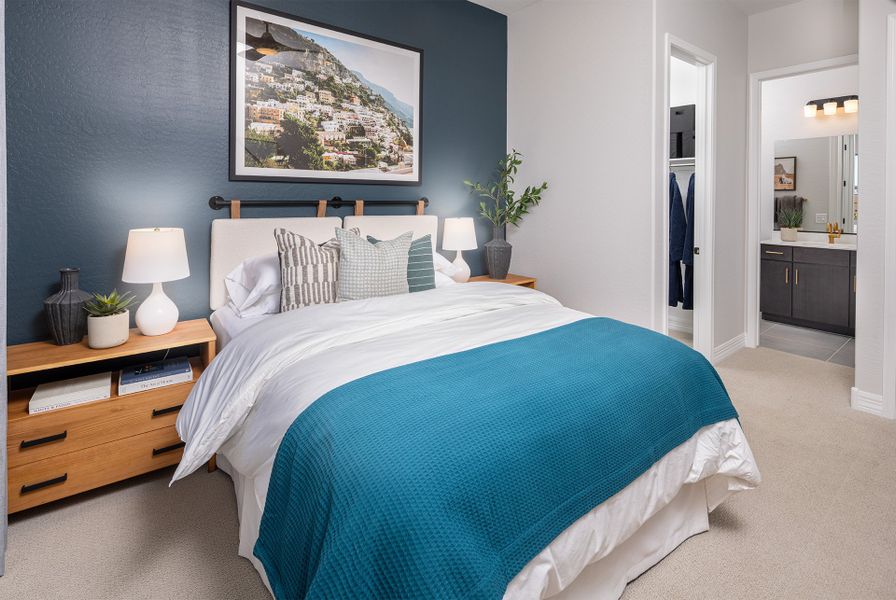 Representative furnished interior of a home built from the Poppy by Taylor Morrison in Verdin Discovery Collection, Phoenix (Image 15).