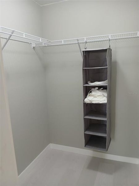 Spacious, unfurnished interior of a new home in , Gainesville (Image 15).