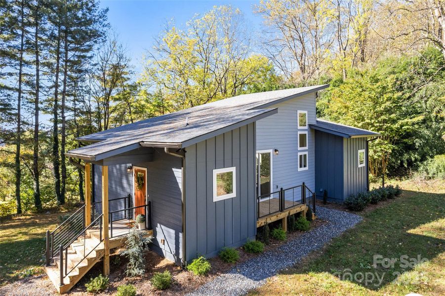Exterior details and patio area of a home in , Sylva (Image 24).
