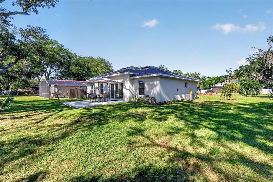 Exterior details and patio area of a home in , Mount Dora (Image 30).