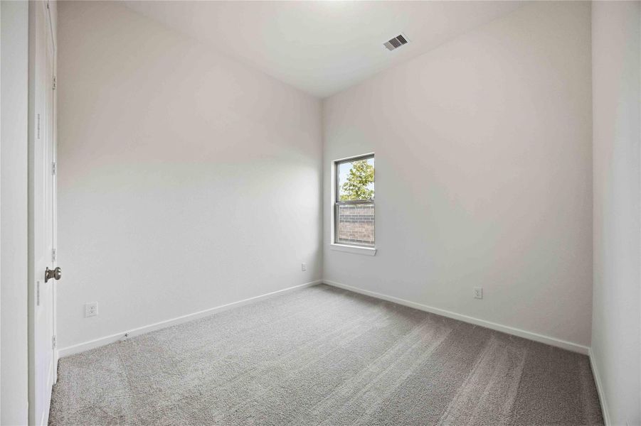 Spacious, unfurnished interior of a new home in Canterra Creek 60', Rosharon (Image 37). Spacious, unfurnished interior of a new home in Canterra Creek 60', Rosharon (Image 37).