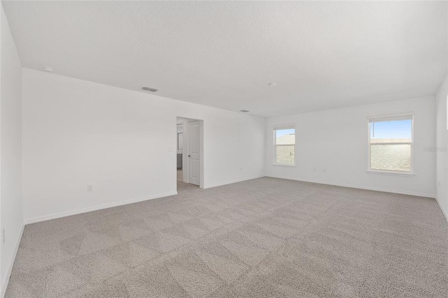 Spacious, unfurnished interior of a new home in Calesa Township, Ocala (Image 50).