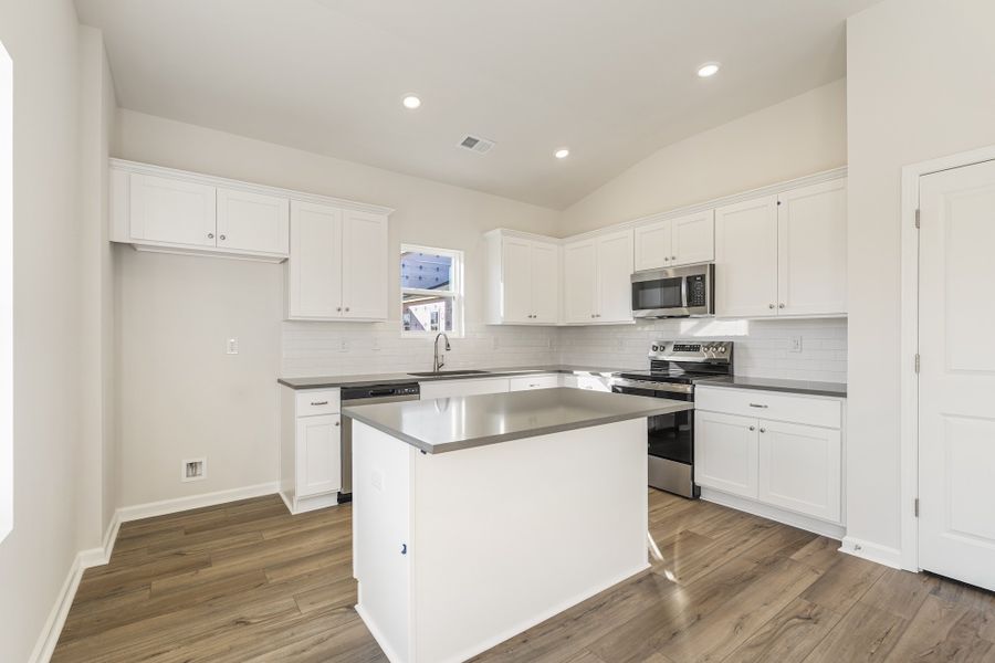 Furnished interior view inside a new home in Burke Estates, Chesnee (Image 8).