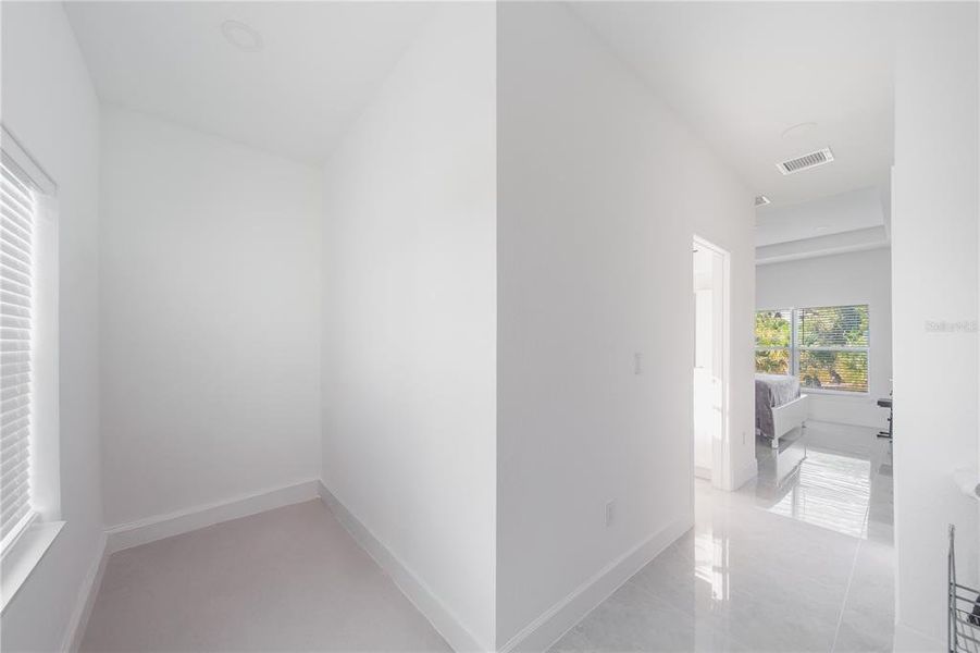 Spacious, unfurnished interior of a new home in , Port Charlotte (Image 18). Spacious, unfurnished interior of a new home in , Port Charlotte (Image 18).