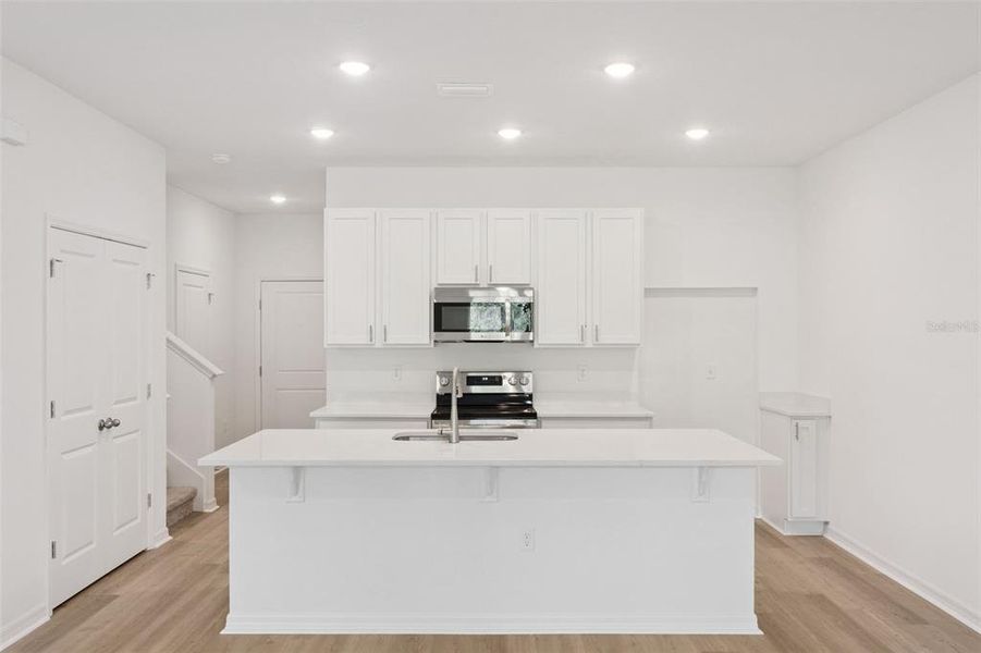 Furnished interior view inside a new home in Connors Cove, Eustis (Image 9). Furnished interior view inside a new home in Connors Cove, Eustis (Image 9).