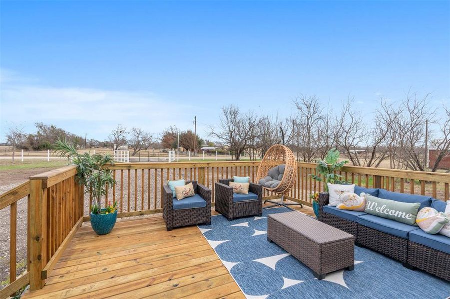 Exterior details and patio area of a home in , Corsicana (Image 20). Exterior details and patio area of a home in , Corsicana (Image 20).