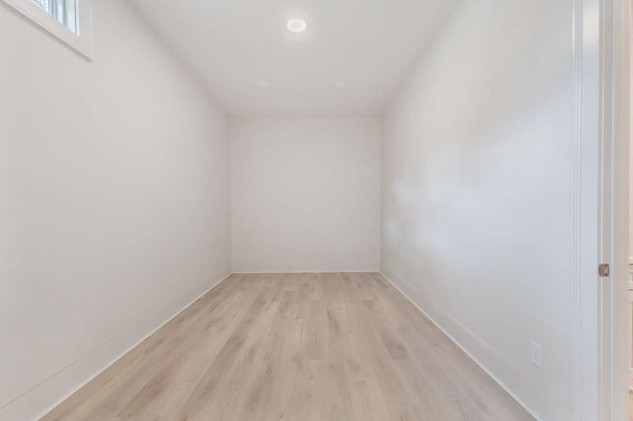 Spacious, unfurnished interior of a new home in , Canton (Image 39).