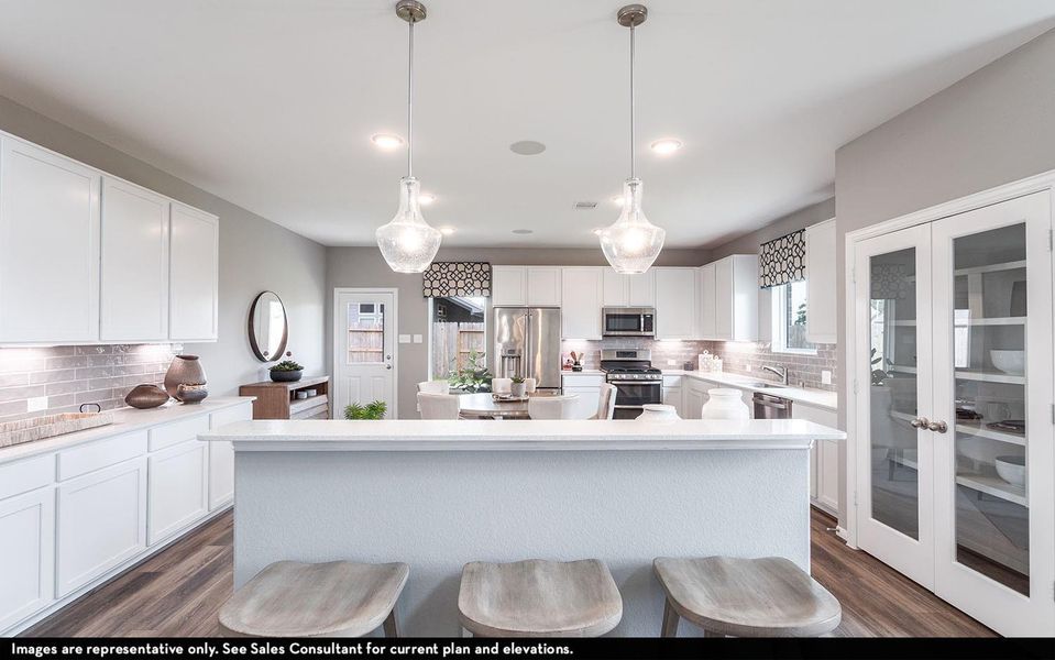 Furnished interior view inside a new home in Cielo, Conroe (Image 4).